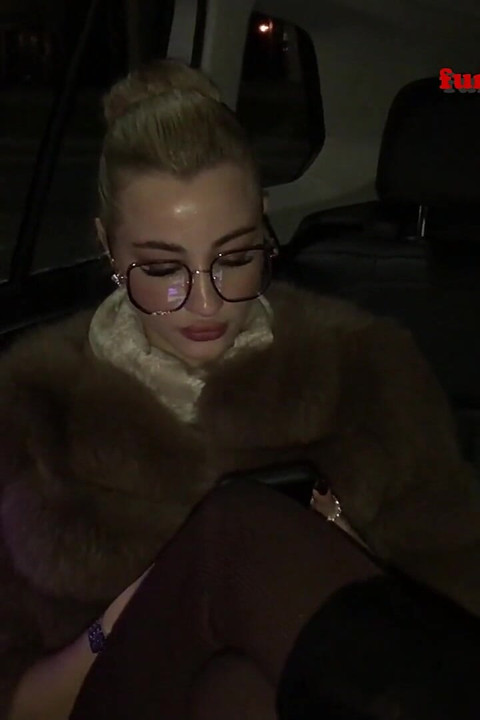 Lola Is Riding in a Taxi