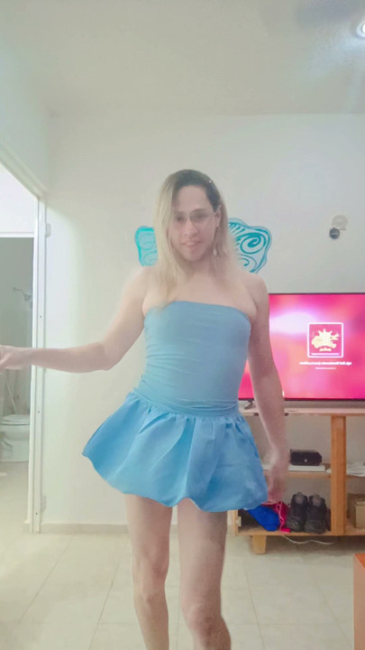 I'm a cute fairy, I like koketa, to be cute and to be obedient to you