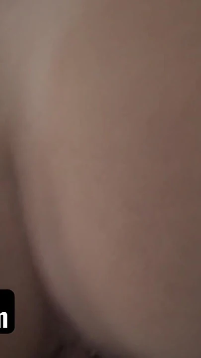 Εκπληκτική στιγμή από το "Blonde Stepmom Natasha Starr Distracts Stepon From Porn"