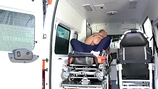 Ambulansta olgun aşk