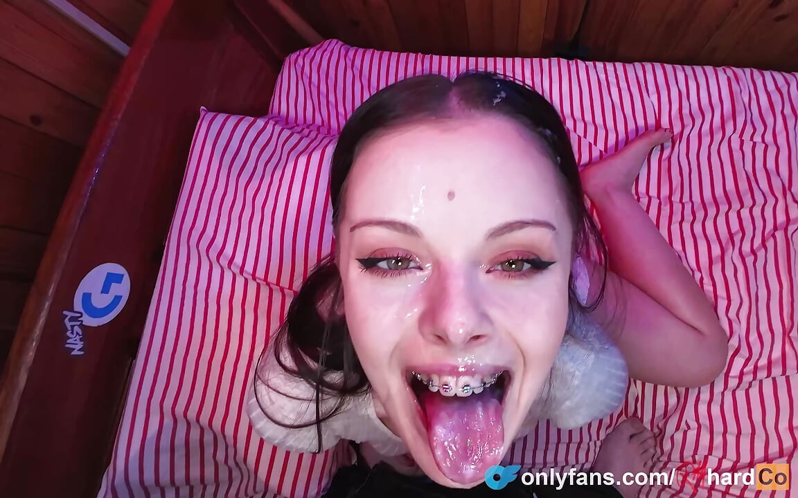 Kompilasi pancutan muka amatur sudut pandangan pertama - adik tiri suka menjadi si jalang mani saya