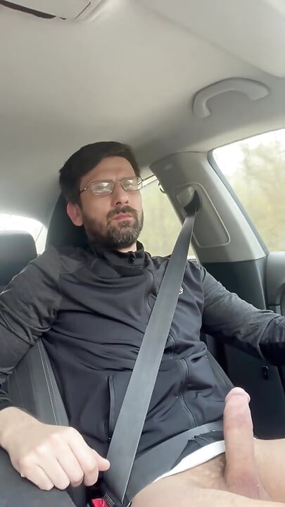 Ze kon niet wachten - milf pijpbeurt en aftrekken tijdens het rijden - openbare autoseks Kingyordanov