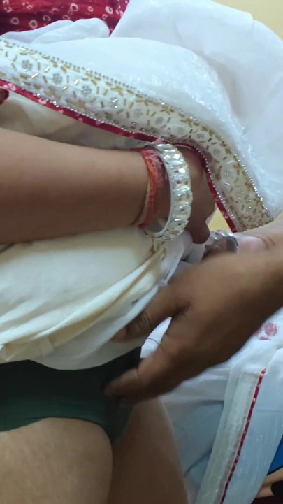 Bhabhi ko new saree pahna kar choda | Clip 1