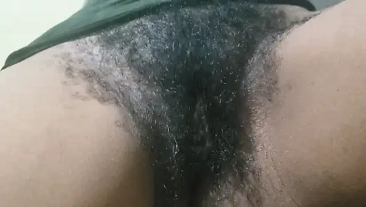 Very hot and skinny amateur raw kissing each other creates a sensual hairy pussy