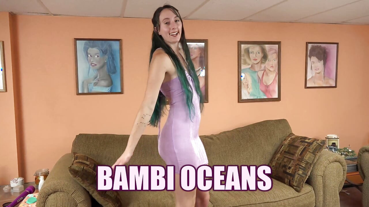 高挑辣妹Bambi Oceans讓Logan插入她的屁眼