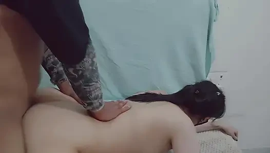 Dost ki wife ko ghar par akele choda