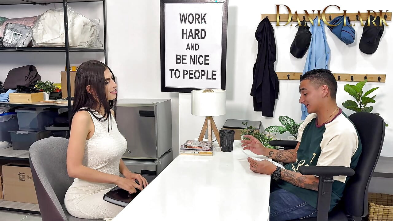 Lawyer Fucks Her Client to End Her Contract