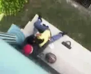 ngintip teman diteras