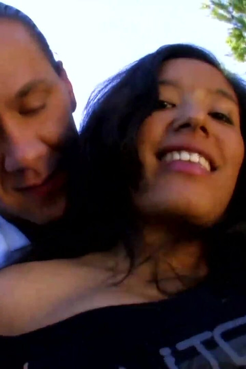 Tattooed muscle guy pussy fucking fingering