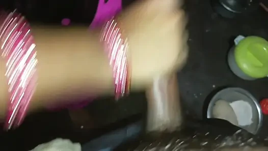 When her husband went to the bathroom in the kitchen, sister-in-law was alone, then sister-in-law's ass pussy fucked in the dog style of the land chusa.