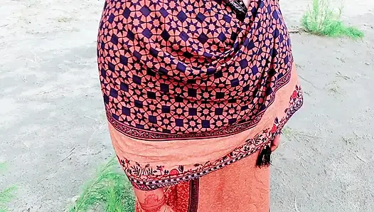 Hoktoml9_Bangladesi village sister-in-law brought me a bag and got on top of me and fucked me.