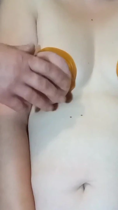 Emocionální okamžik z "0021 Rubber on Tits"