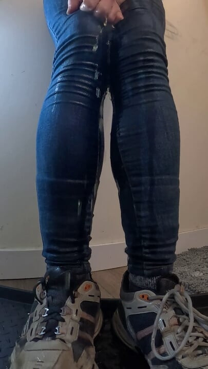 My first women's jeans wetting