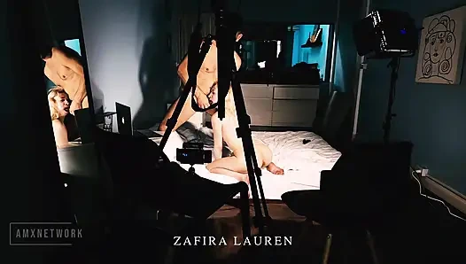 Faphouse modeli Zafira Lauren ile kamera arkası