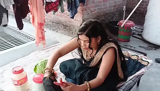 Seks keras ayah tiri dengan putri tiri India desi di kamar (Mohini)