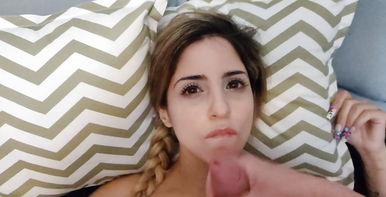 वह मेरे चेहरे पर आता है और मुझे वह पसंद है!