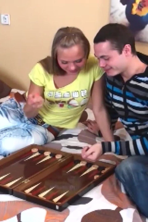 妓女被摧残（完整色情电影）