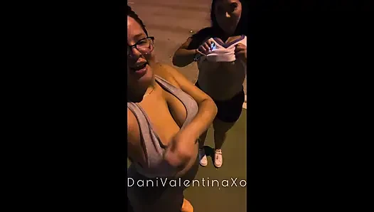Jadynn stone lagi asik main public truth or dare