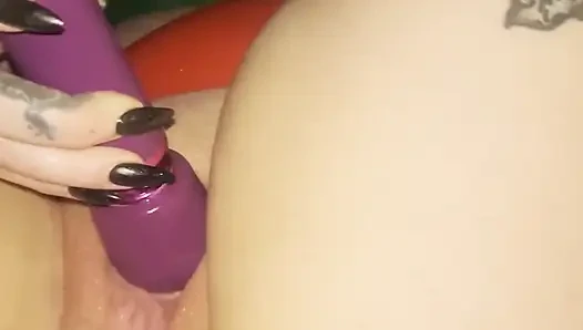 Fışkırtana kadar kendimle oynuyorum