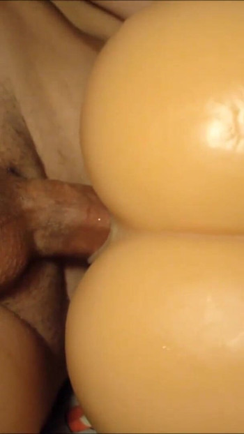 Momento commovente da "Sex Toy Quick Cum"