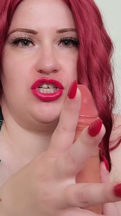 Muie cosplay BBW Poison Ivy - Katy Churchill | Clip 1