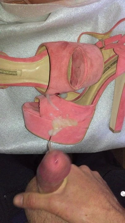 Cum on shoes