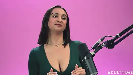 Hailey rose bilang orang-orang mesum berciuman dan mesra