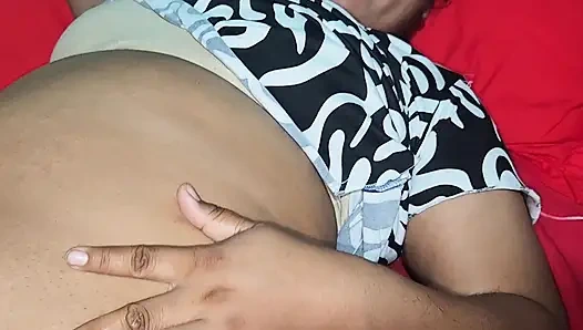 Video seks viral romantis ibu tiri vagni
