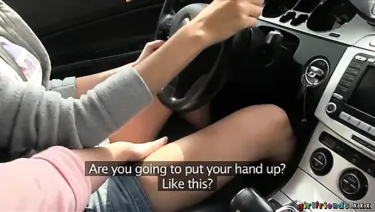 Girlfriends XXX - sonntagsfahrt wird zu einem muschilecken-wettbewerb