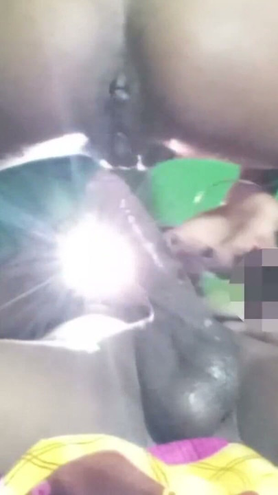 فيديو سكس غير محدود لزوجين هنديين آسيويين ديزي، صديقة وأخت غير شقيقة، في نيك قاسي أثناء موعد في الفندق | مقطع 1