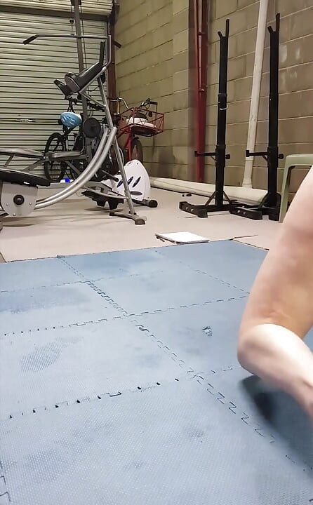 ออกกําลังกายชุดชั้นใน 10 นาที