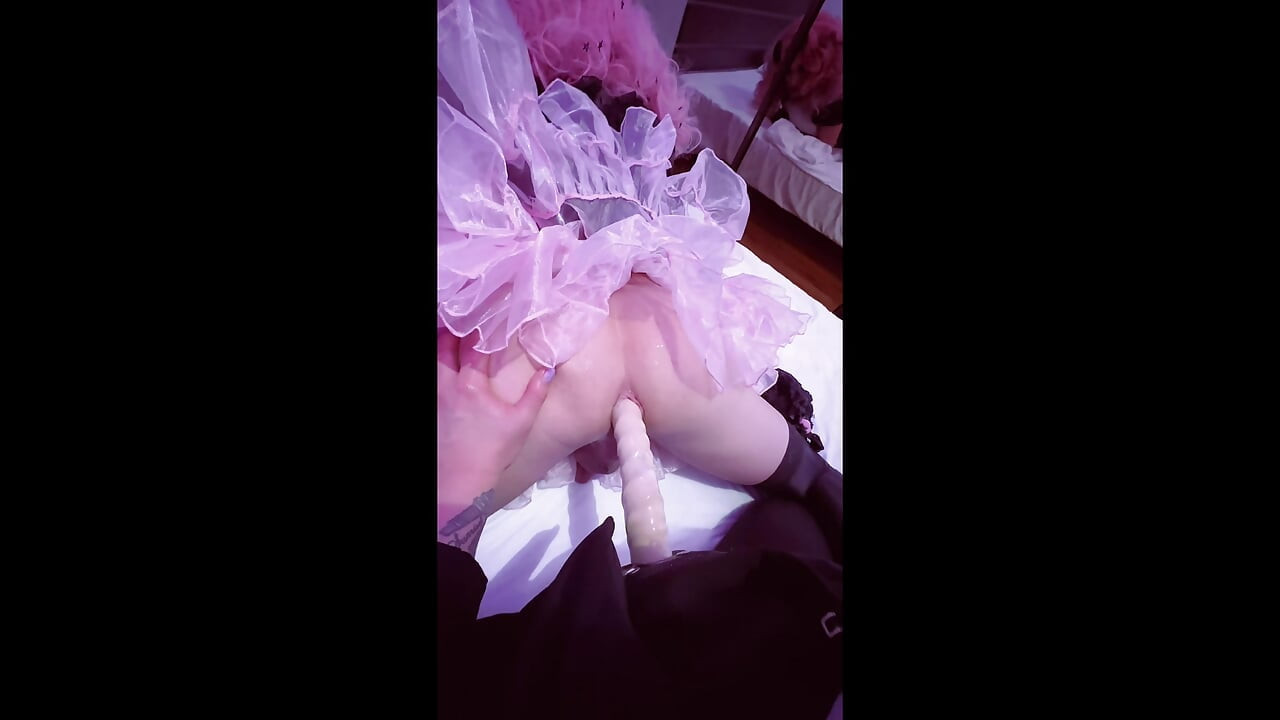 HOT MISTRESS FUCKED SLAVE SISSY