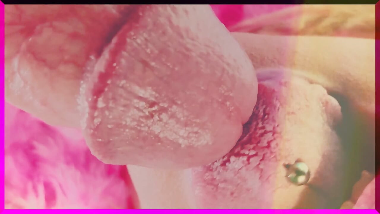 Envoûté d'aller gay et de sucer toutes tes chattes délicieuses pour moi