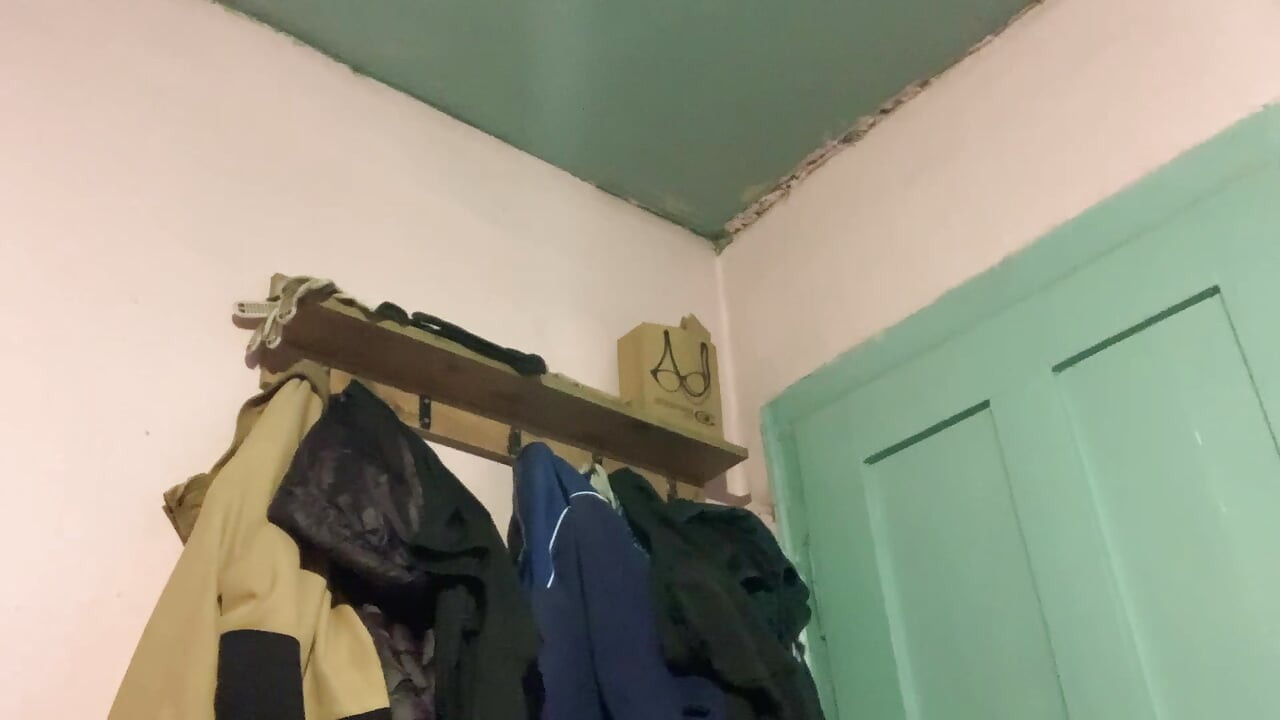 Mavi ceketin altında büyük minyon memeler