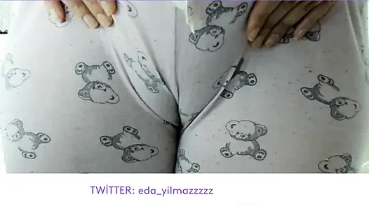 CAMELTOE- SWOLLEN PUSSY- PUSSY IN PAJAMAS