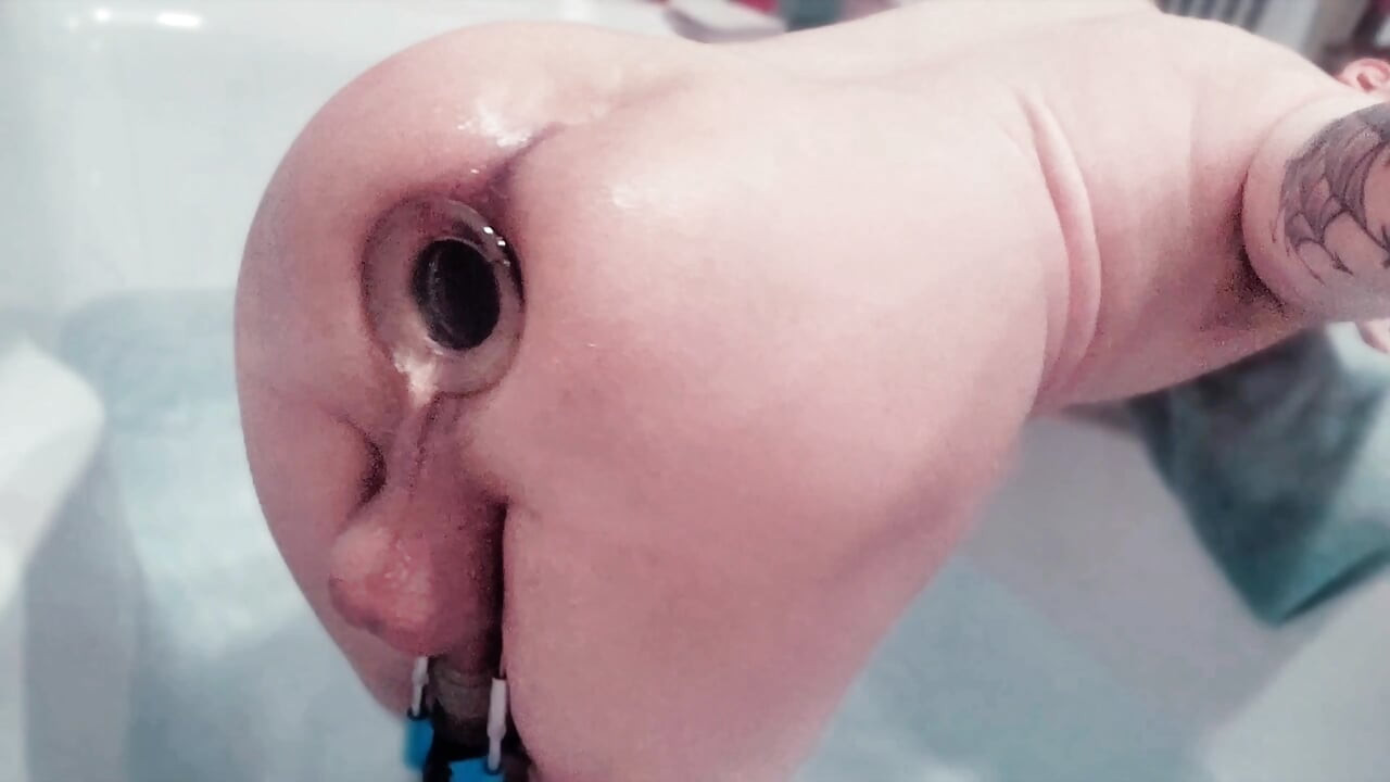 Femboy Shows Ass Big Balls XL Glass Plug