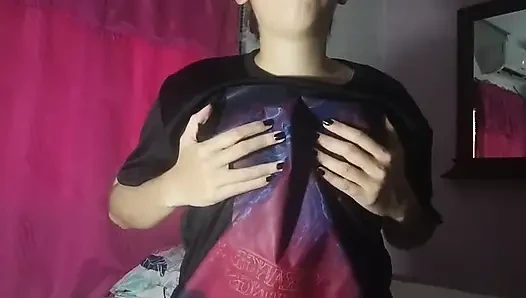 Taking a skinnny moisture shower