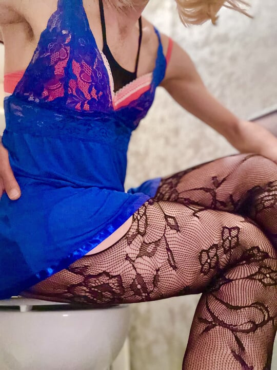 Transvestit analni . Dildo 30 cm