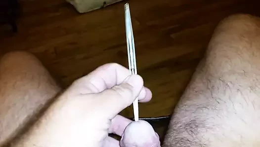 Üretra içine lastik bantlar çekmek