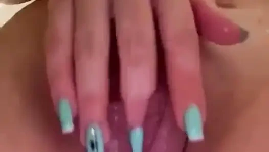 Hier bin ich, um die Unterwelt von was eine Schlampe in Aktion ist zu erkunden.