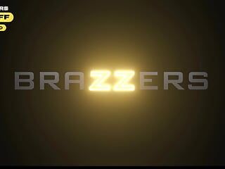 몰래 파티 보지.스카릿 스캔들 Brazzers