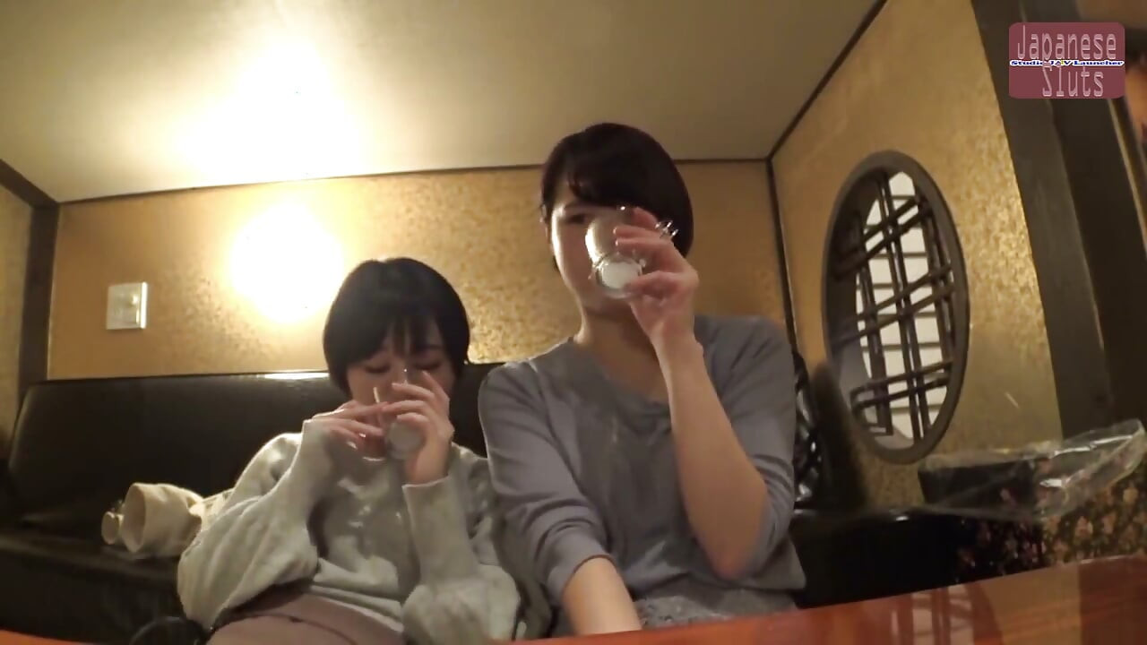 Hot Spring Girls Getaway Filled with Temptation - Ep1
