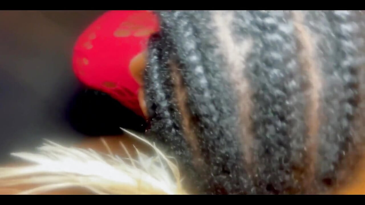 Mujhe bahut pasnd hai jab mere sautele pita meri tng gand par ungli uthate hain jabki vah meri choot chodta hai