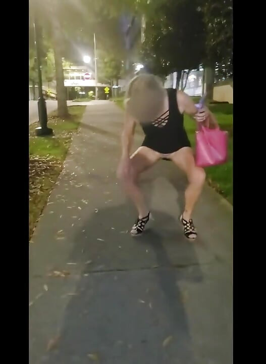 Street Pee 1