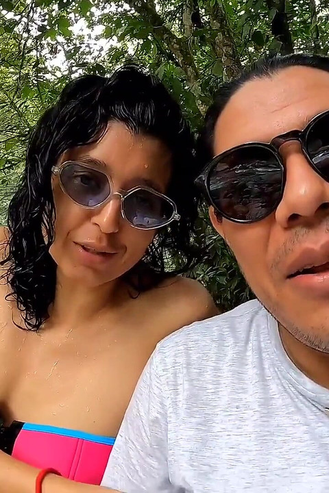 A külföldi megbasz egy folyóban, ami miatt leszoptam Guebót, és imádtam a kolumbiai szexét