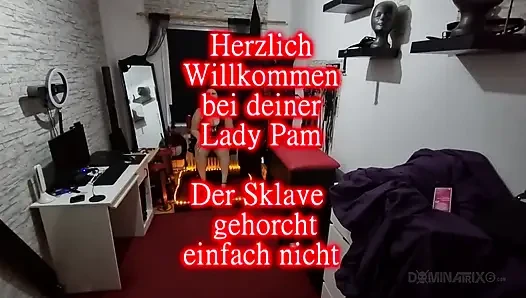 Baskın orta yaşlı seksi kadın maskeli köle yarağını azdırıyor