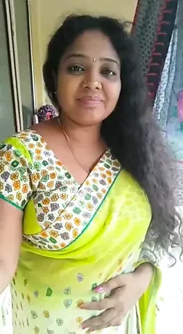 Hot Sri Lankan Tamil Aunty