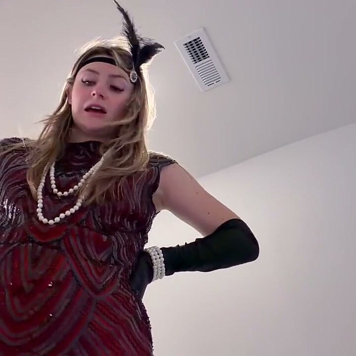 London 1920's Giantess
