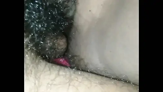 I poured my cum on my girlfriend's pussy, she asked me to pour it on her.