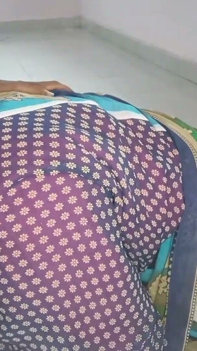 I raised my Marathi wife's saree and wore it around my neck | Clip 2